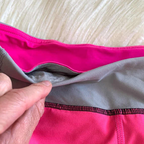 EUC✨Lululemon Speed Up Shorts - Picture 10 of 11